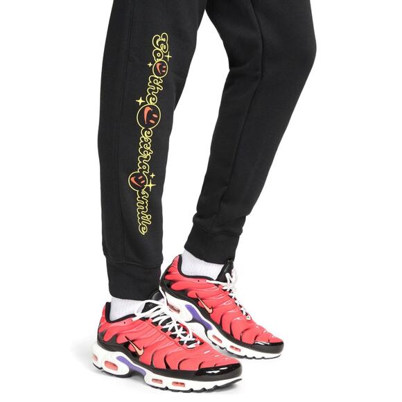 Nike Sportswear Club Fleece Smiley BB Joggers Size M Mens - Picture 2 of 11